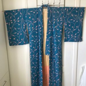 Vintage Japanese Kimono – No. 4 – 100% silk – blue floral